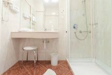 Hotel Fernblick - Bagno camera 104